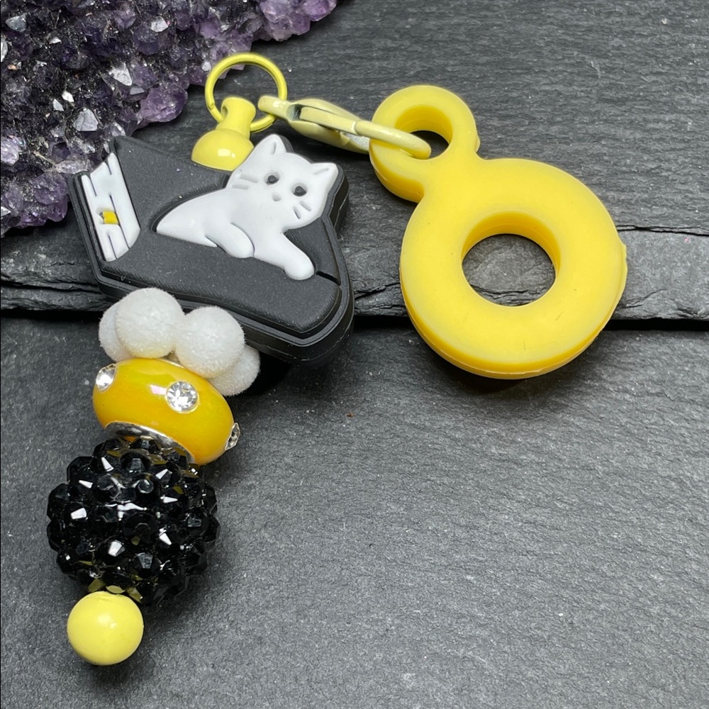 Cute Cat Beaded Straw Bling Charm in Yellow & Black Fits Large Straws